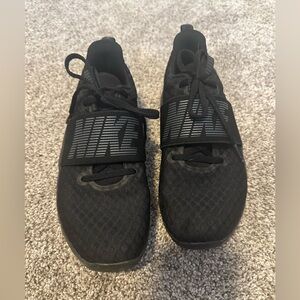 Women’s Nike Renew Training Shoes. Size 6.5. Great condition